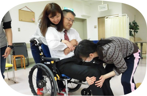 介護技術勉強会の様子