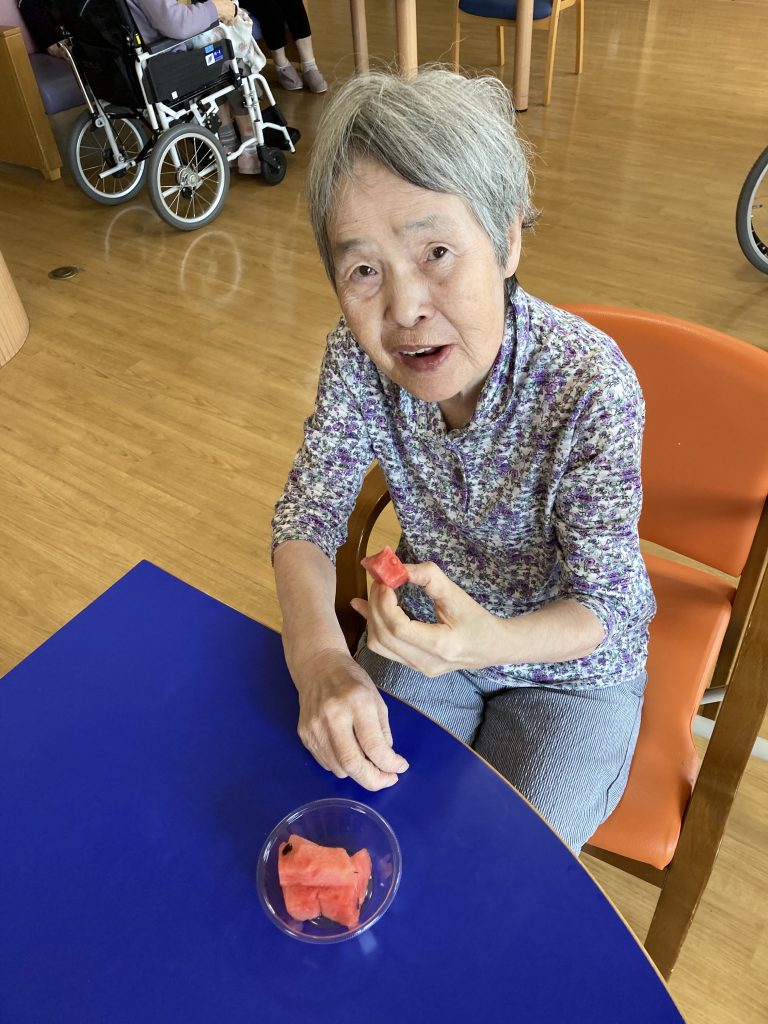 おやつにスイカを食べました🍉