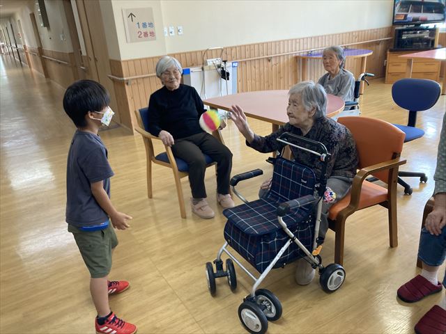 職員の子供【逆】参観日!(^^)!