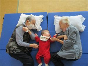 赤ちゃんとふれあい🌞